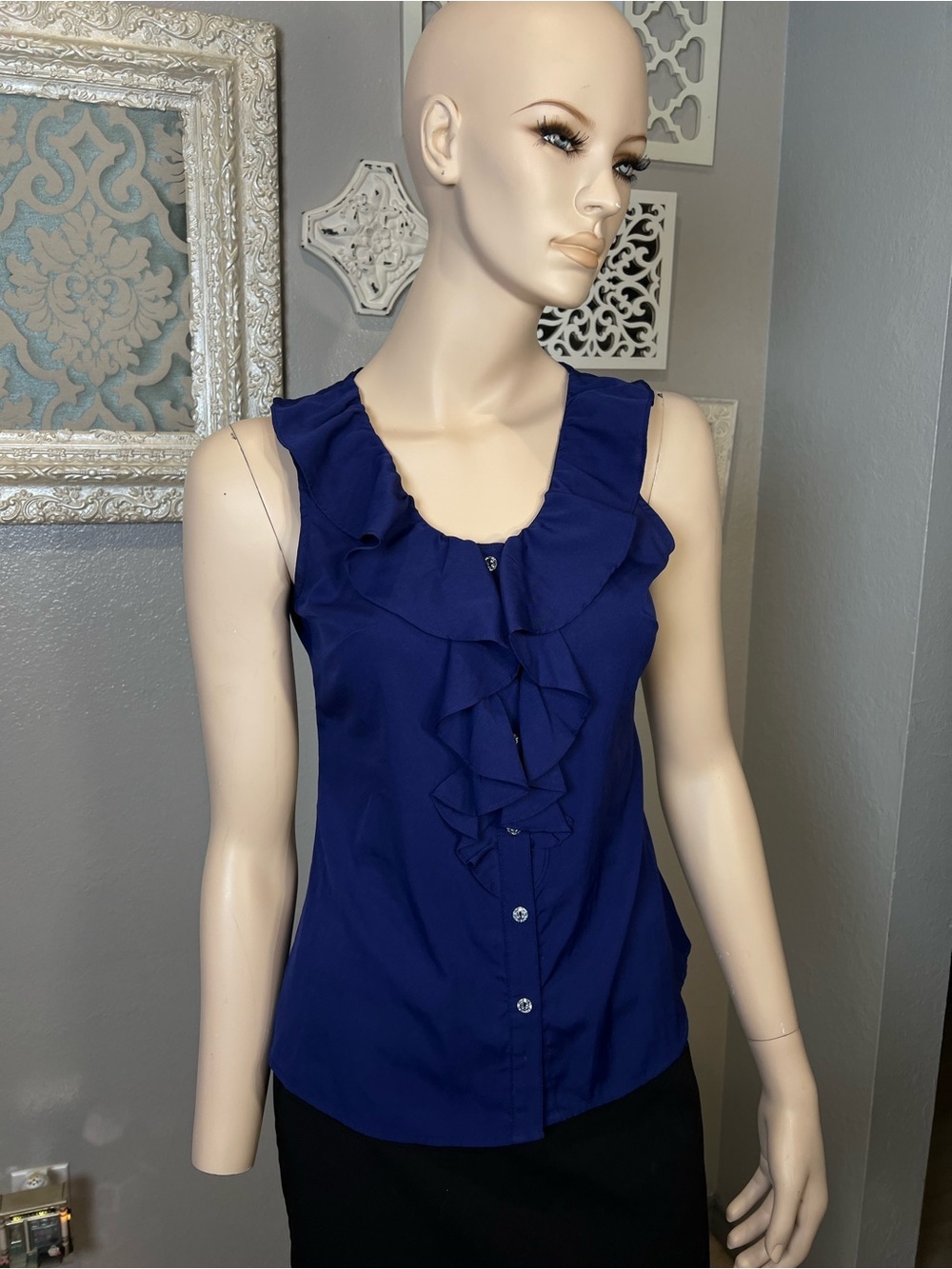 Banana republic Sleeveless Ruffled Button-Front Top - Royal Blue - Picture 6 of 11